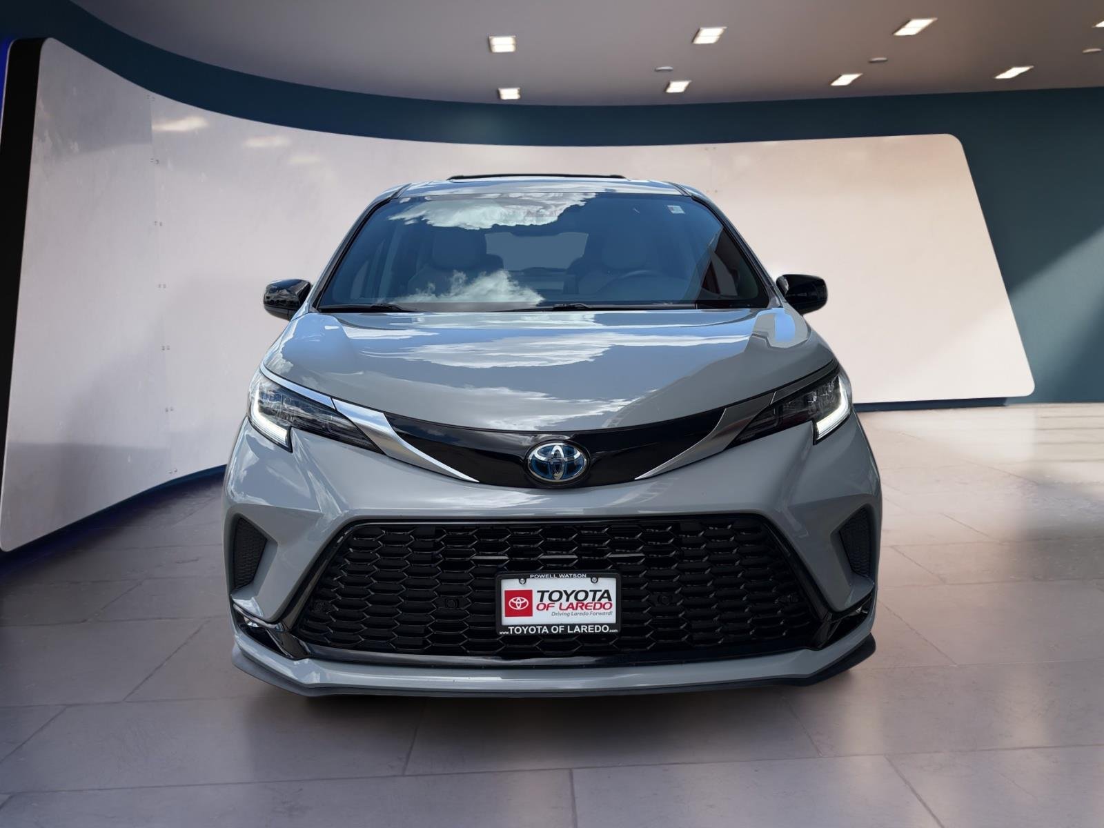 2024 Toyota Sienna XSE - Photo 8