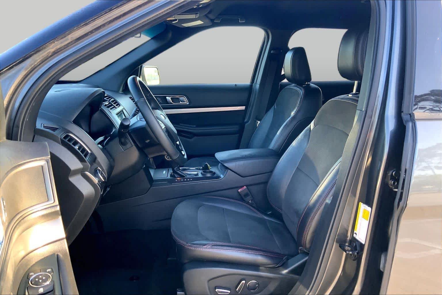 Used 2018 Magnetic Ford XLT image 8