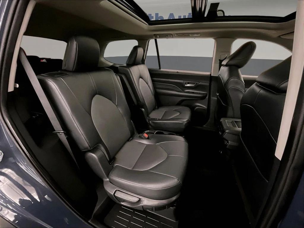 Used 2024 White Toyota XLE image 32