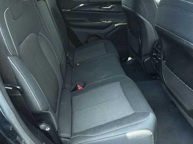 Used 2023 Black Jeep Laredo image 37