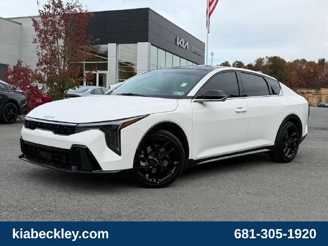 Used 2025 White Kia GT-Line Turbo image 2