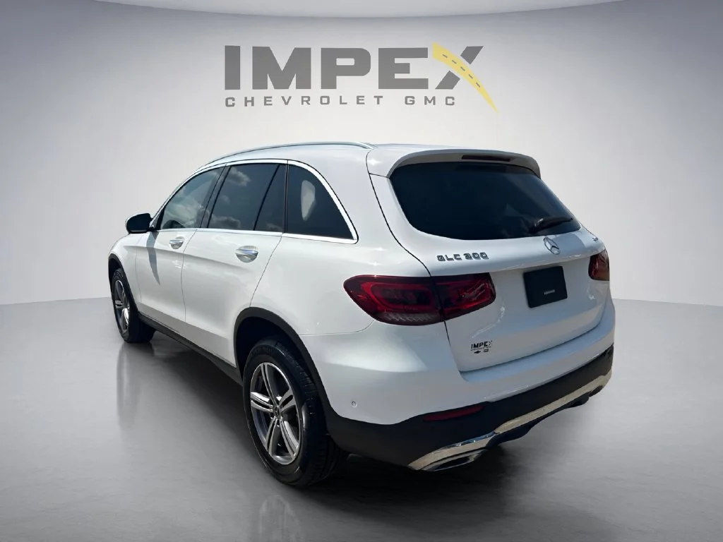 Used 2022  Mercedes-Benz GLC 300 image 3