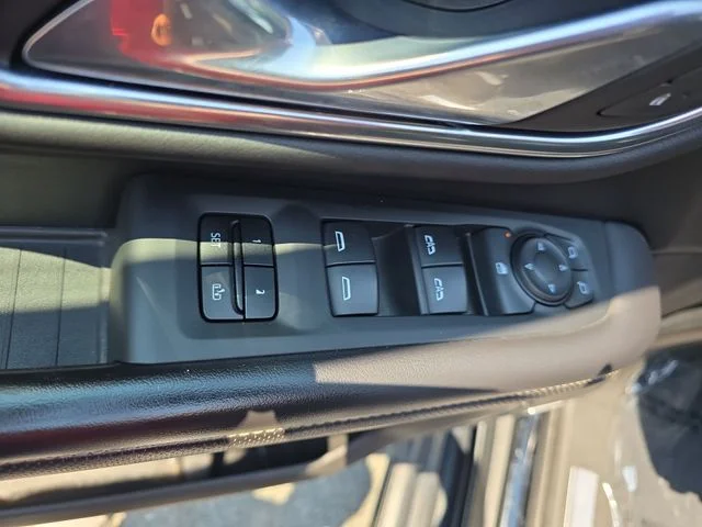 Used 2021 Black GMC SLT image 30