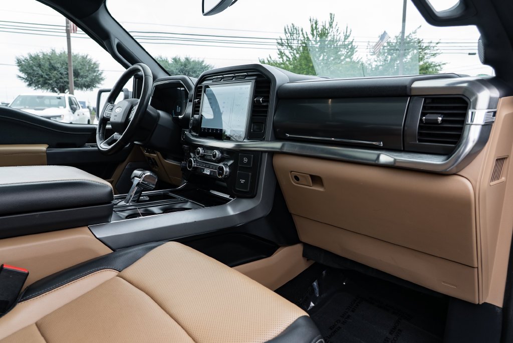 Used 2022 Oxford White Ford Lariat image 35
