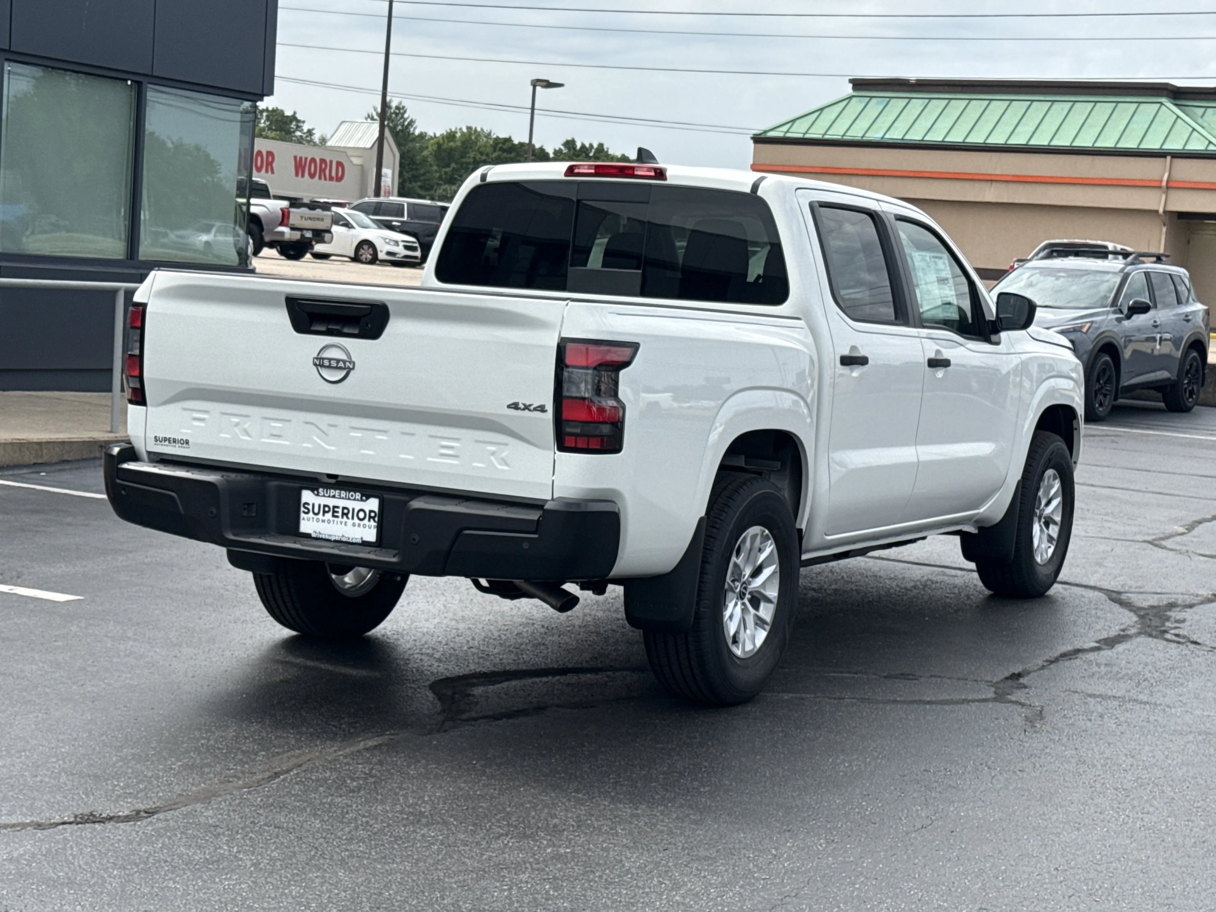 New 2026 Glacier White Nissan S 4WD image 3