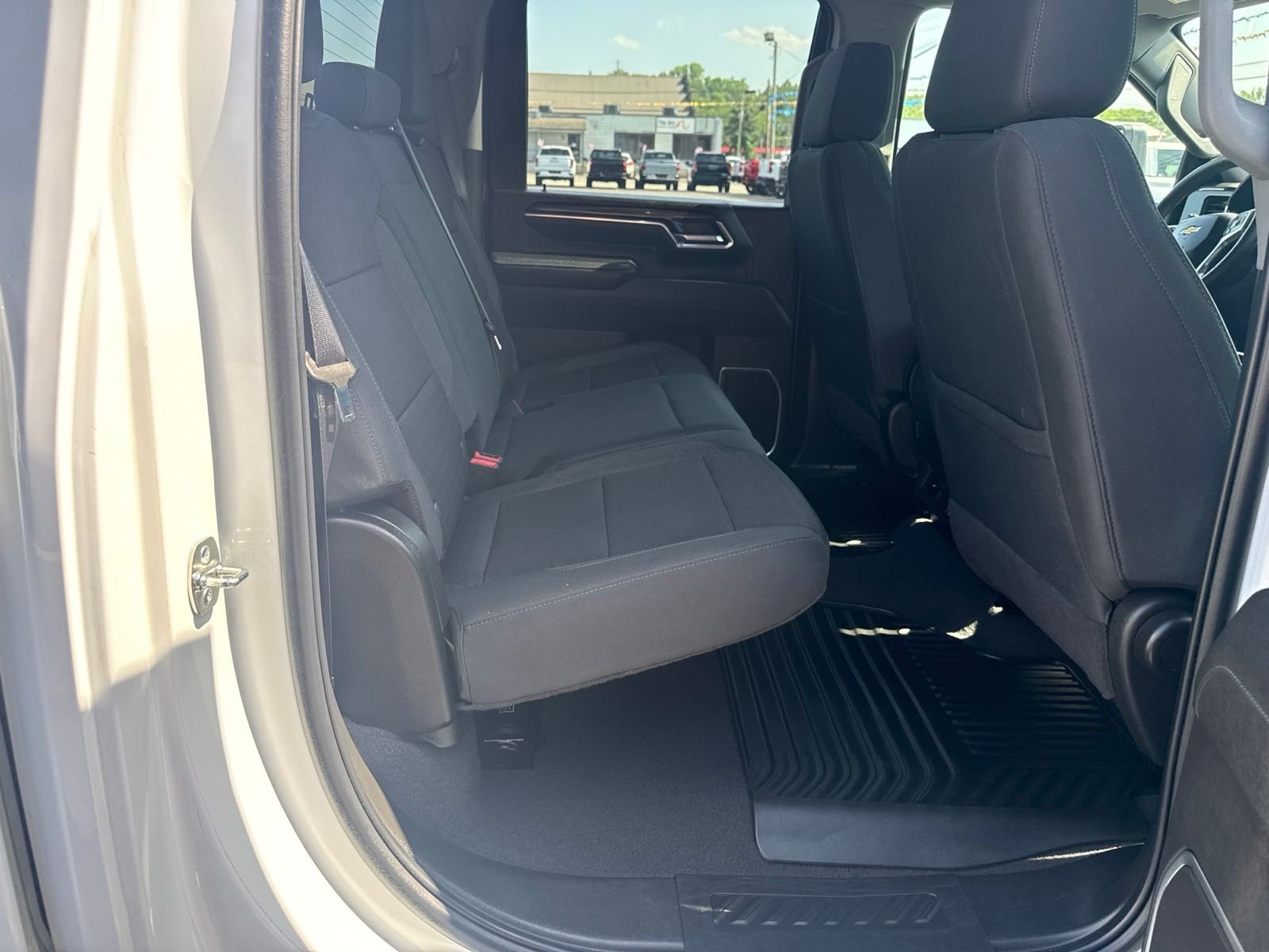 Used 2025 White Chevrolet LT image 20