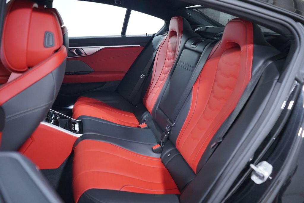 Used 2026 Black Sapphire Metallic BMW M850i xDrive Gran Coupe image 10