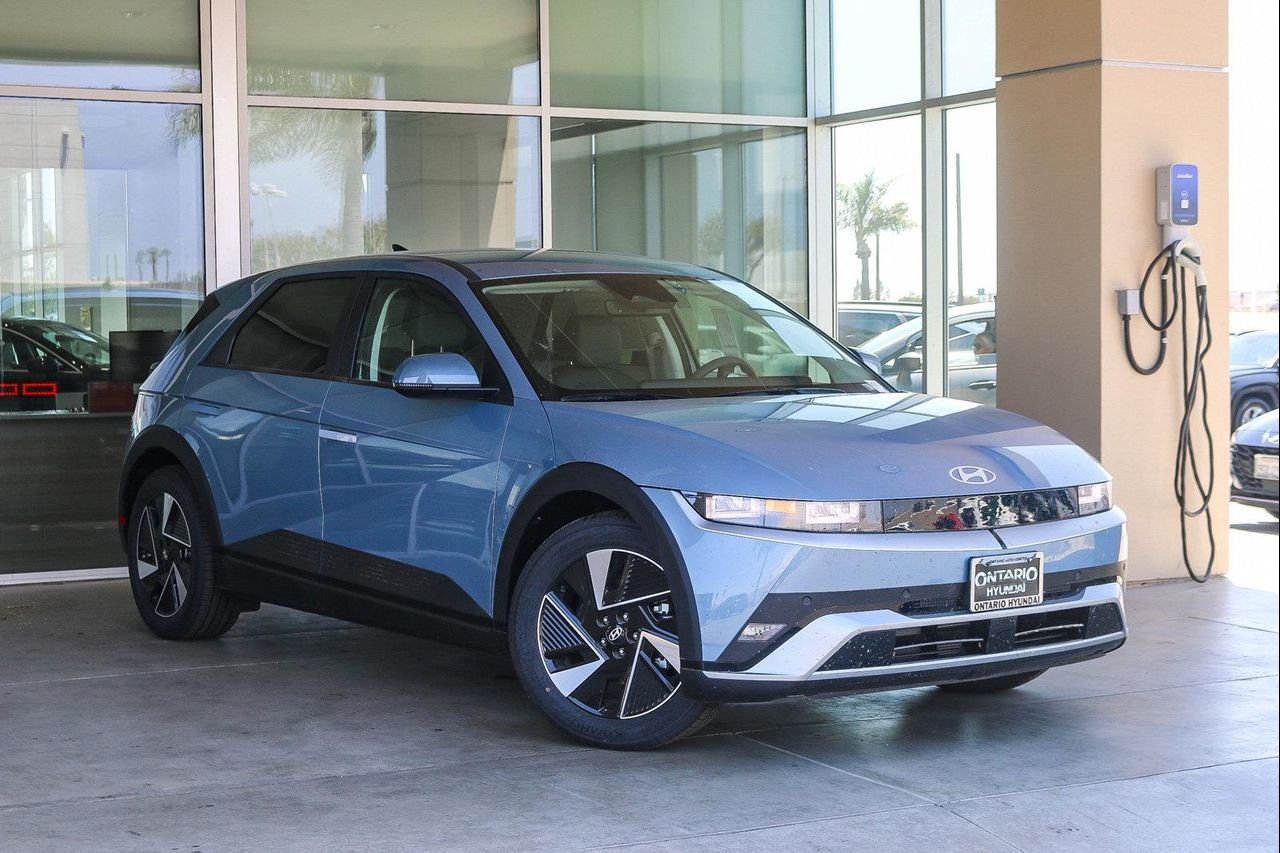 New 2026 Blue Hyundai SEL image 2