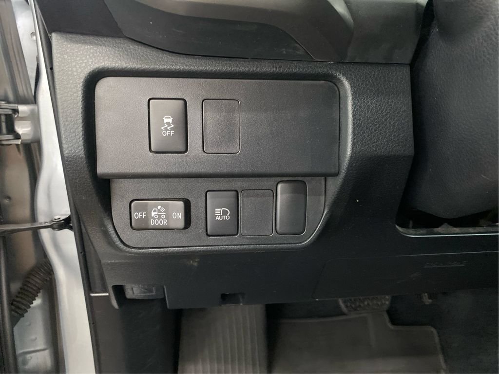Used 2023 Silver Toyota SR5 image 13