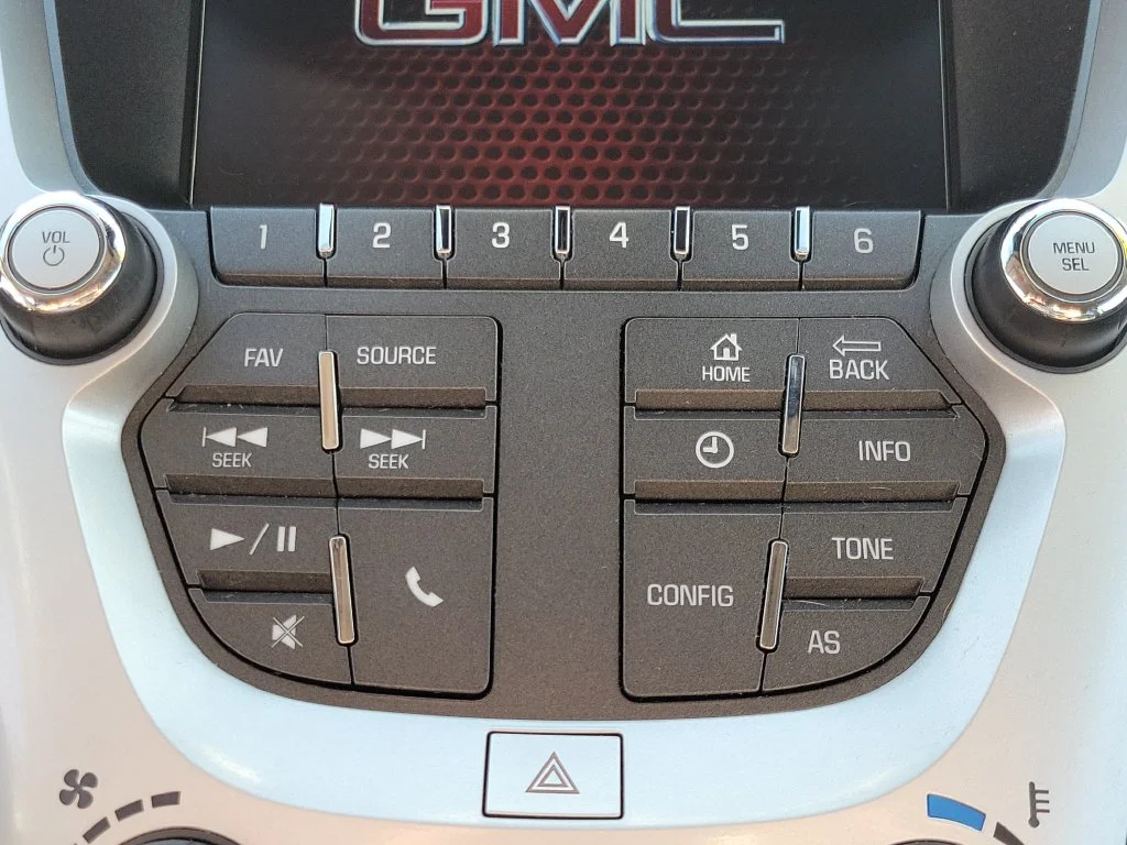 Used 2017 White GMC SLE-1 image 27