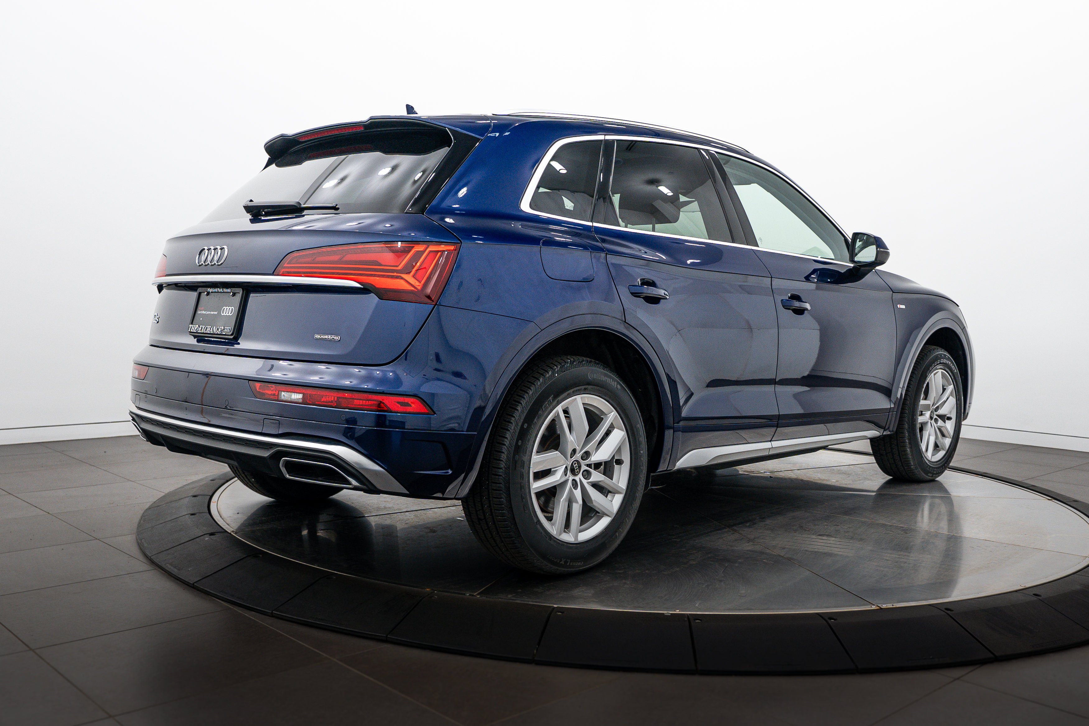 Certified Used 2023 Navarra Blue Metallic Audi S line Premium image 4