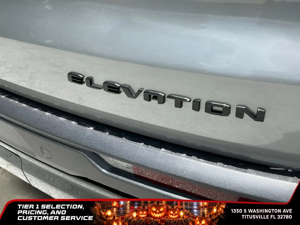 New 2026 Sterling Metallic GMC Elevation image 26