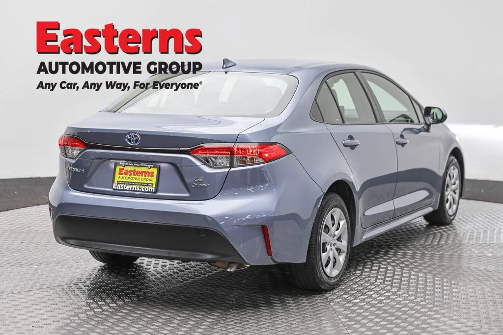 Used 2025 Gray Toyota LE image 5