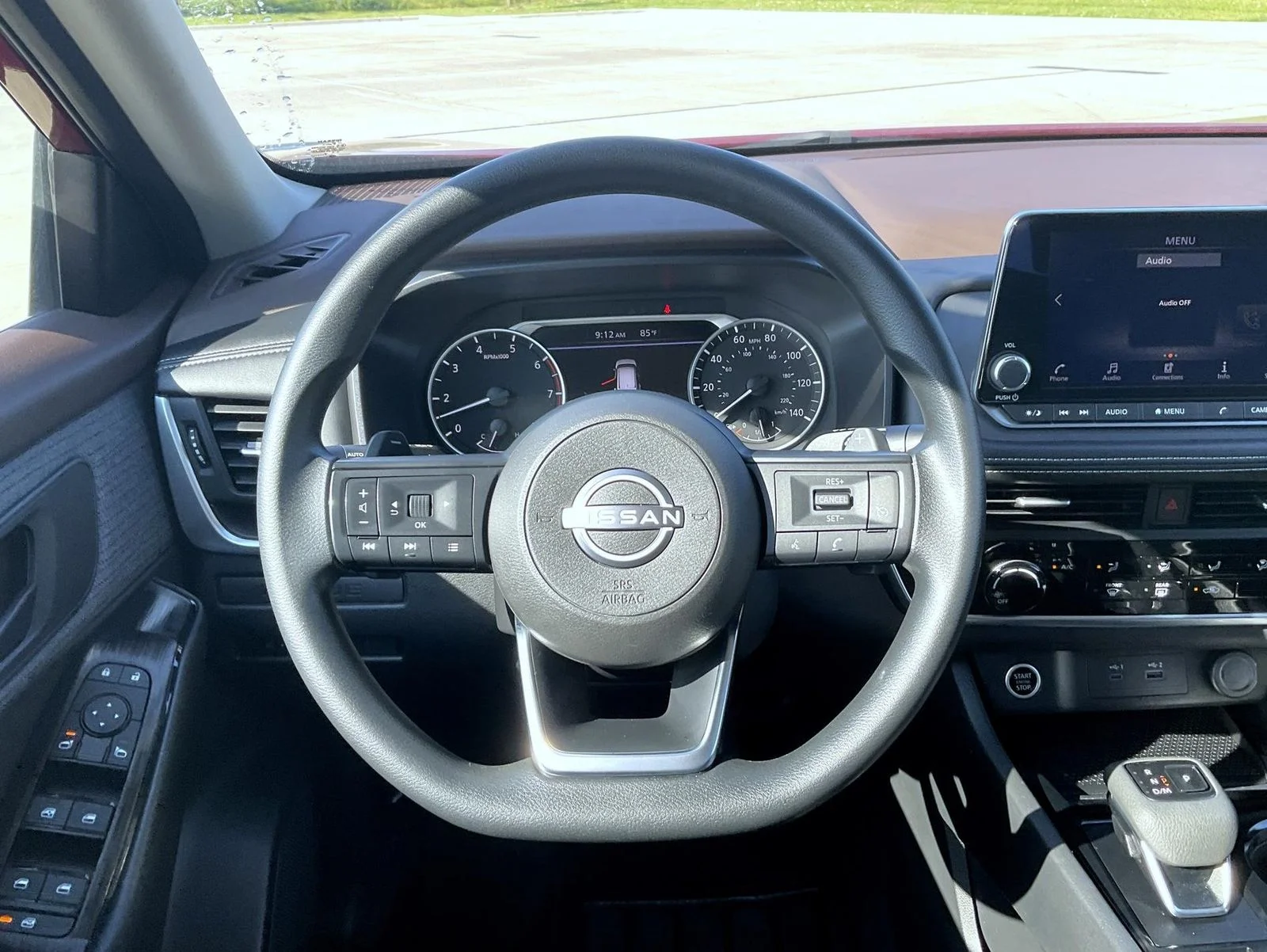 Used 2023 Red Nissan S image 13
