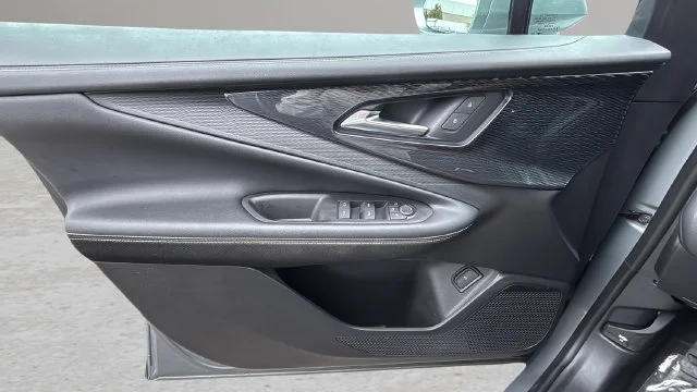Used 2024 Gray Chevrolet LT image 17