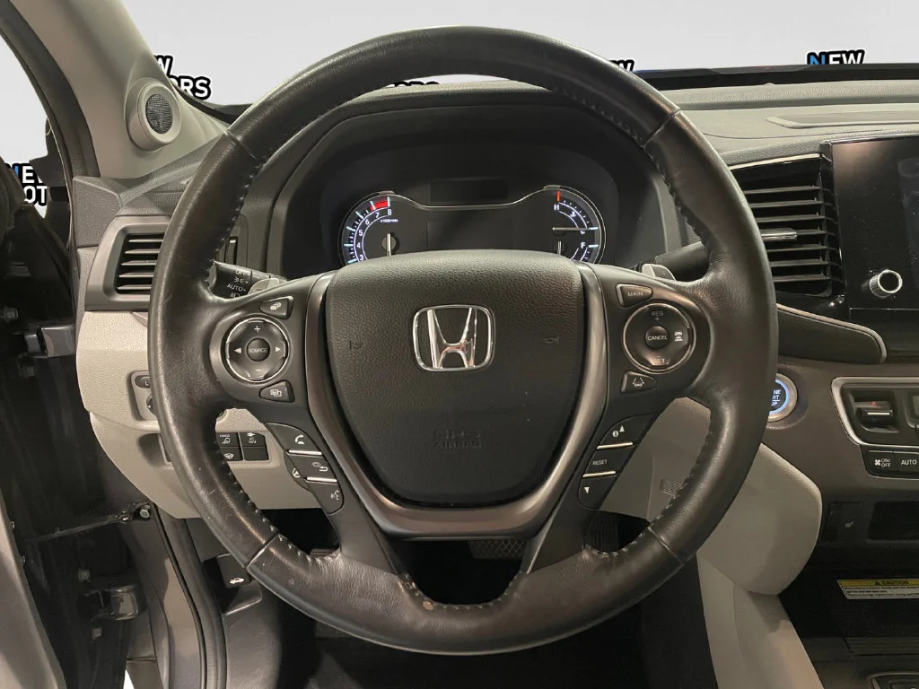 Used 2023 Modern Steel Metallic Honda RTL-E image 12