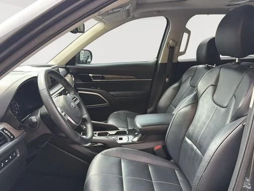 Used 2020 Gray Kia EX image 9