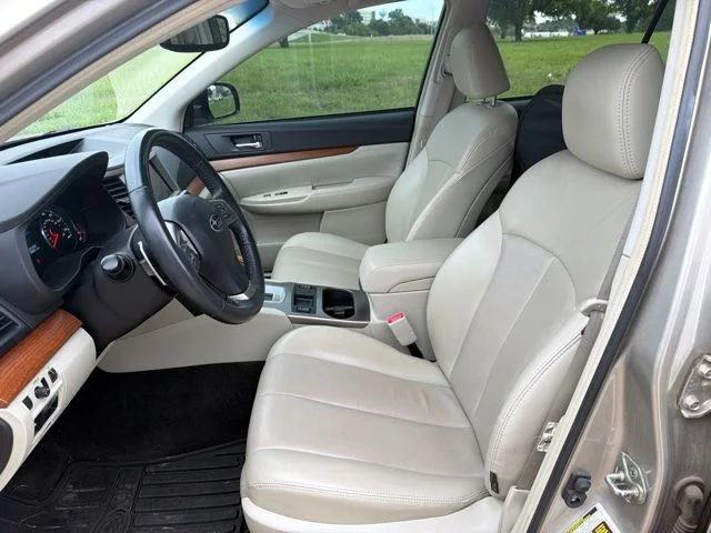 Used 2014 Gray Subaru 2.5i image 15