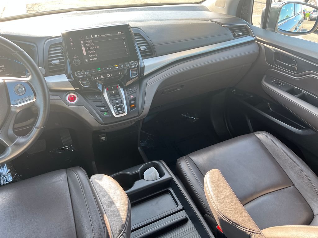 Used 2019 Silver Honda EX-L image 29