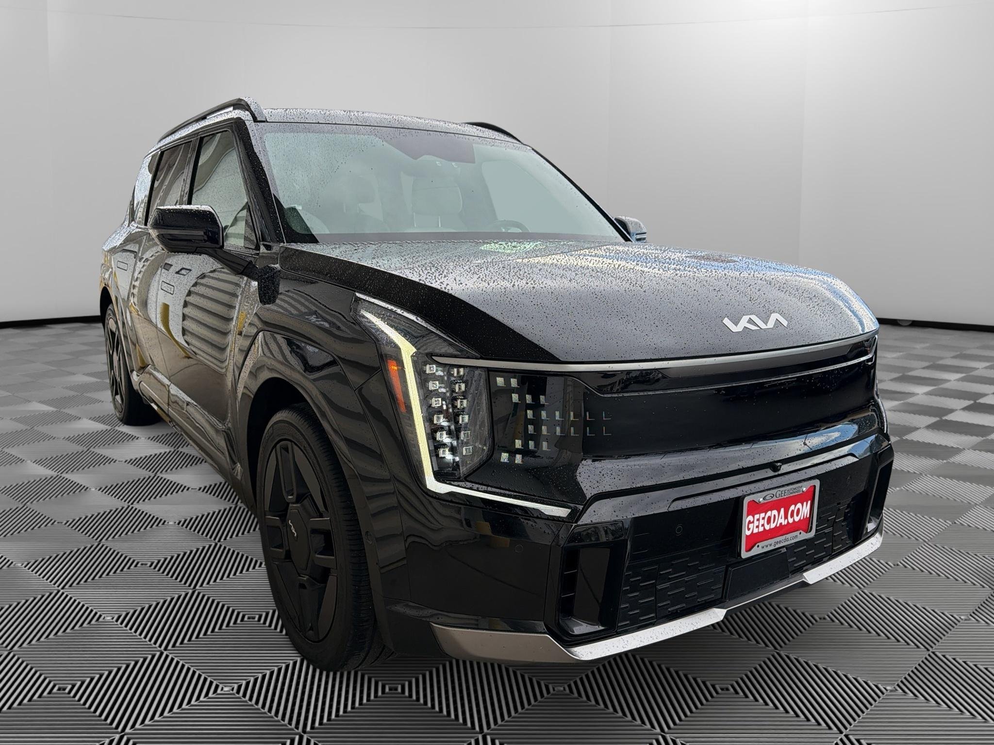Certified Used 2024 Aurora Black Pearl Kia GT-Line image 4