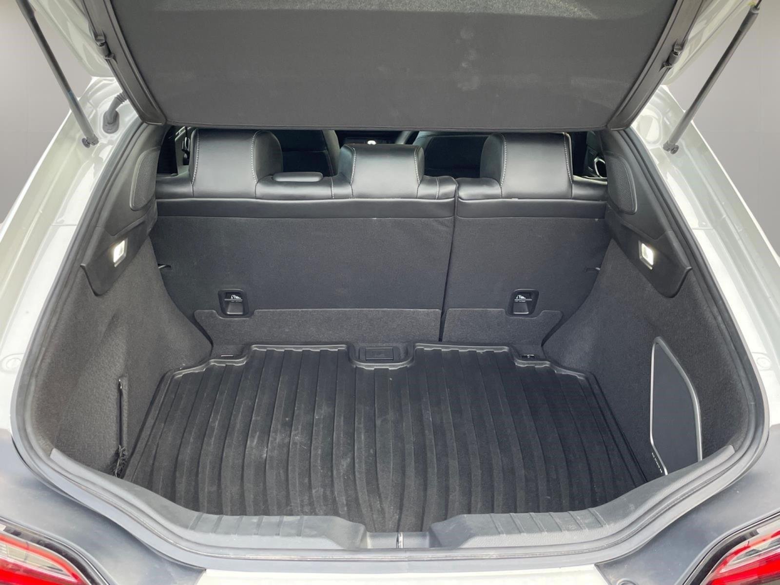 Used 2025 Platinum White Pearl Acura w/A-Spec Technology Package image 5