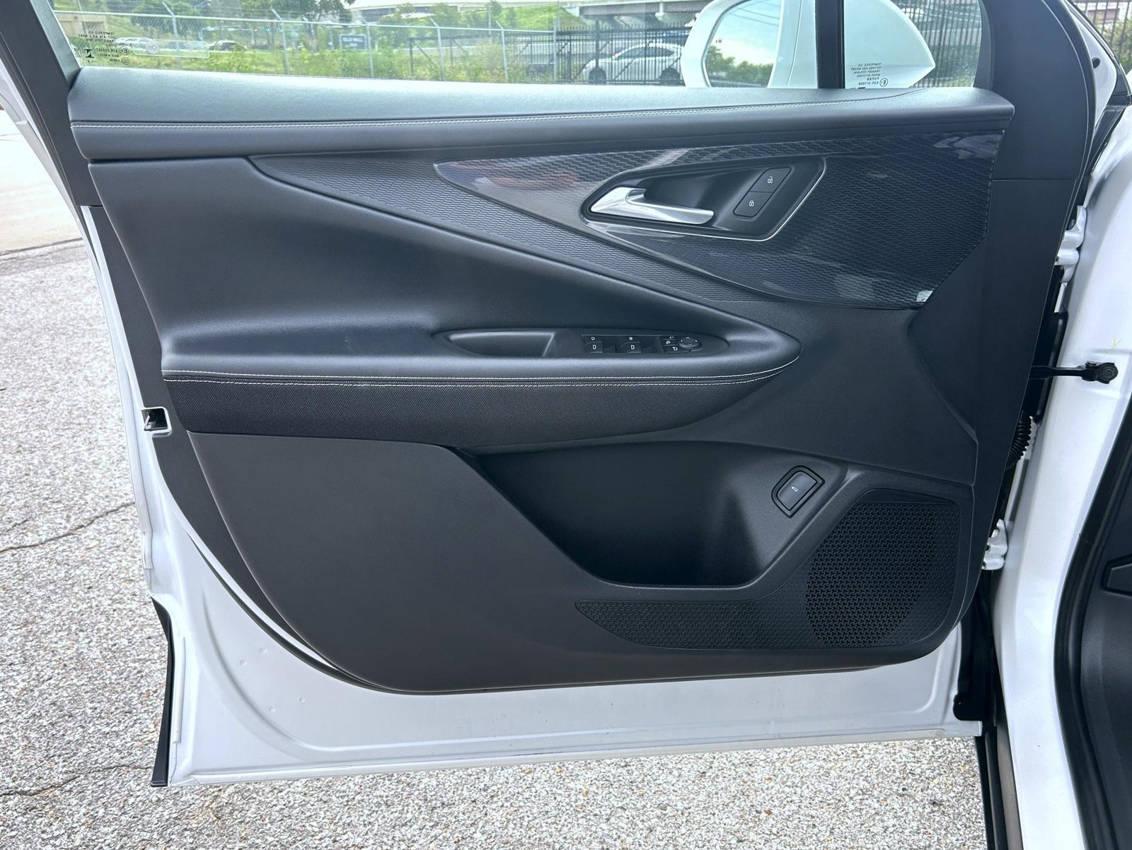 2024 Chevrolet Blazer EV LT - Photo 10