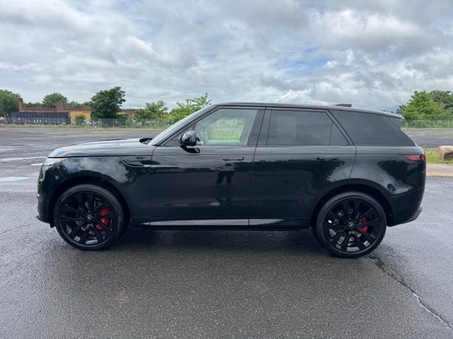 Certified Used 2024 Black Land Rover Dynamic SE image 2
