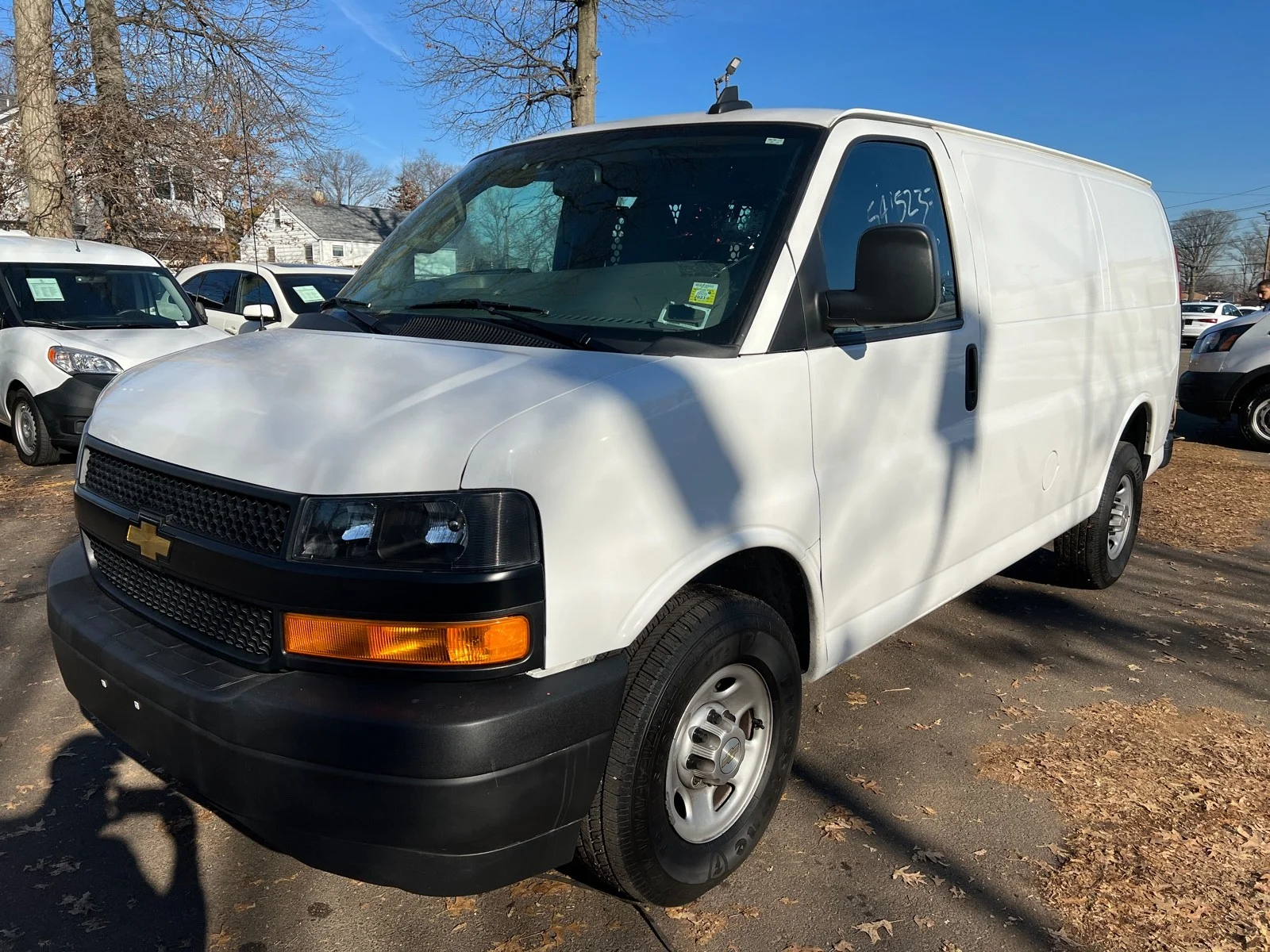 Used 2021 WHITE Chevrolet RWD 2500 135