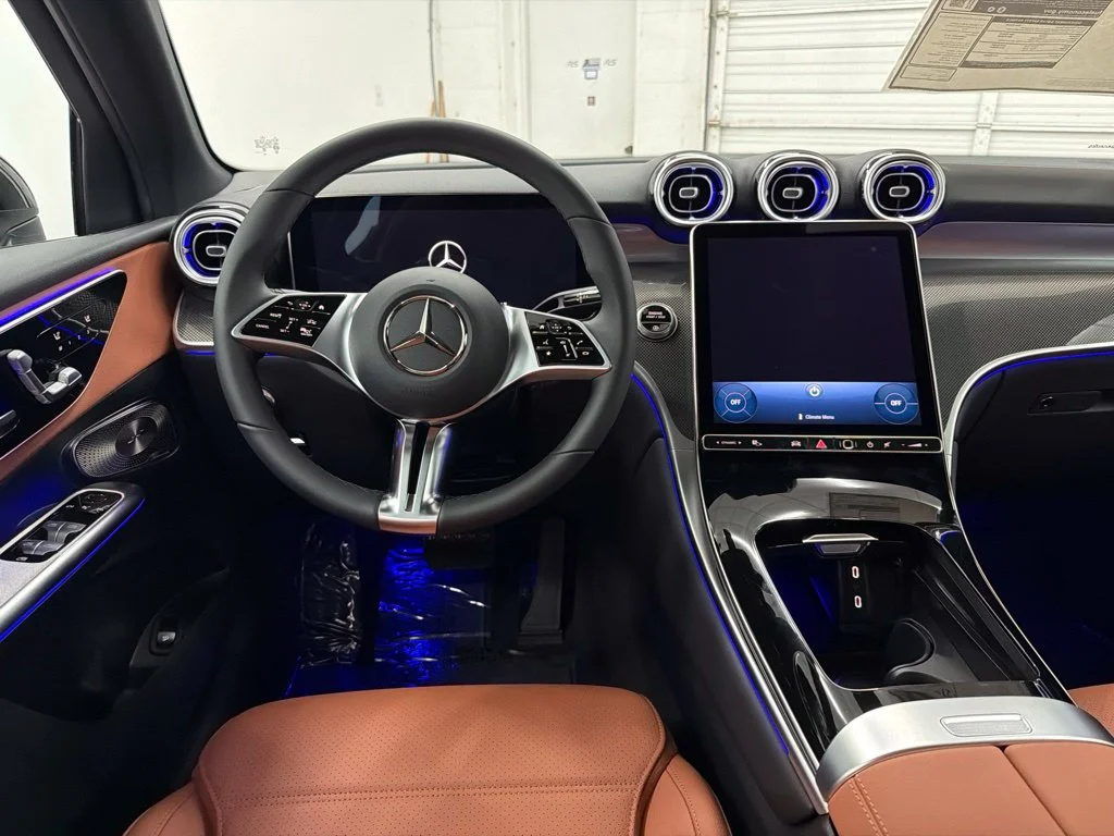 New 2027 Gray Mercedes-Benz GLC 300 image 23