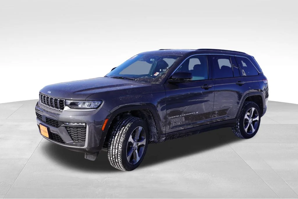 New 2026 Baltic Gray Metallic Clearcoat Jeep Limited image 7