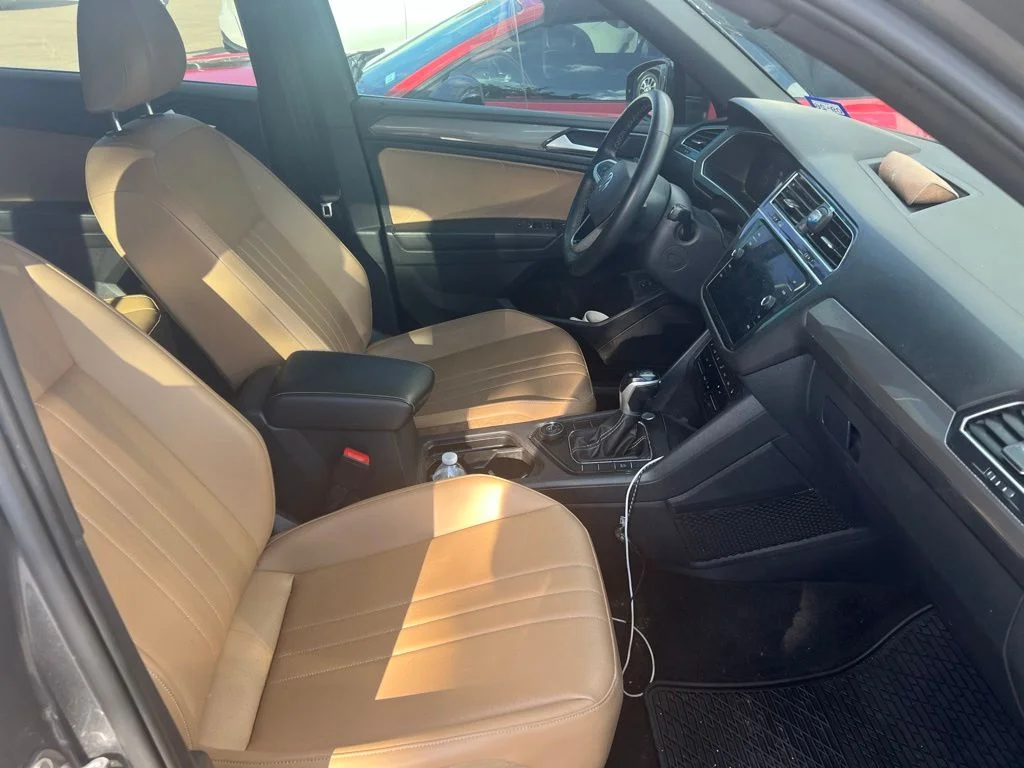 Used 2022 Gray Volkswagen 2.0T SE image 5