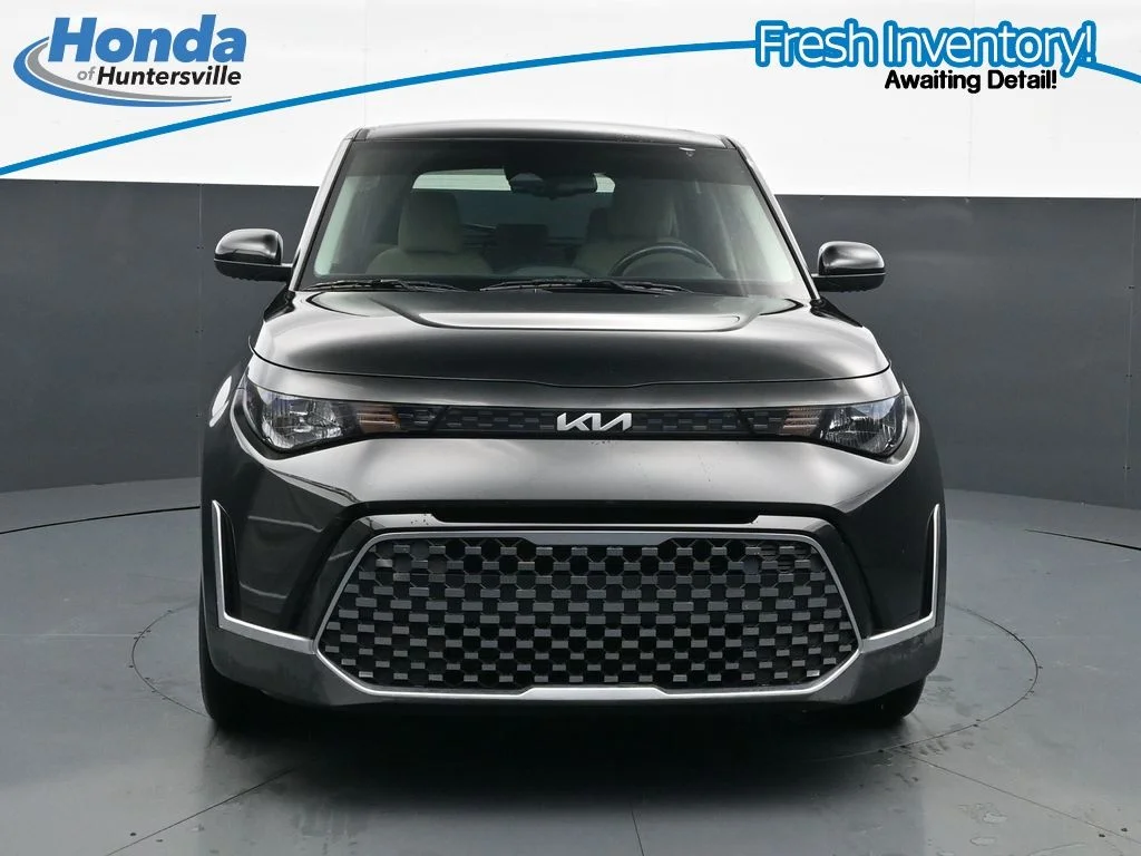 Used 2024 Black Kia EX image 3
