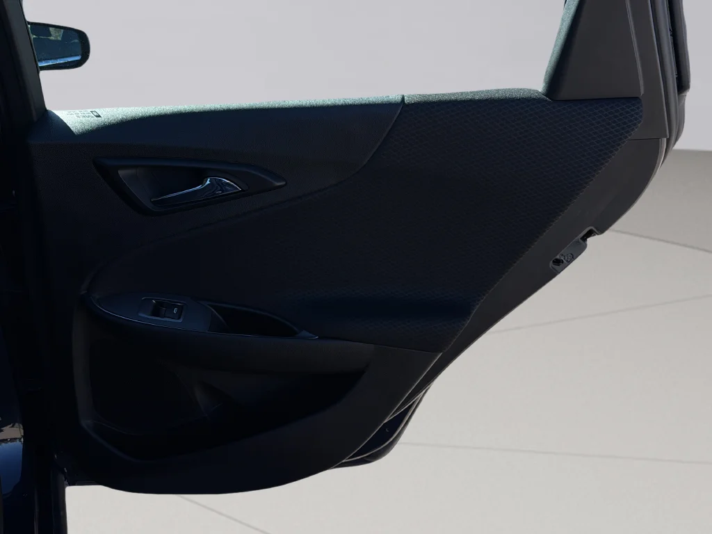 Used 2018 Blue Velvet Metallic Chevrolet LT image 28