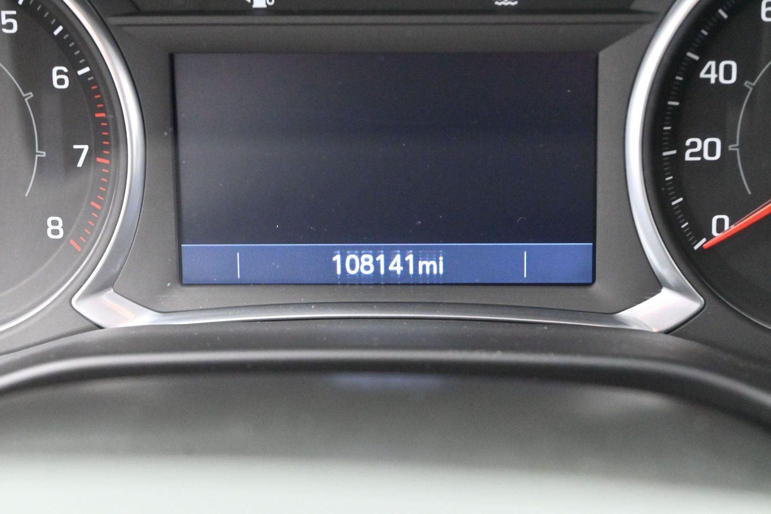 Used 2020 Quicksilver Metallic GMC SLT image 22