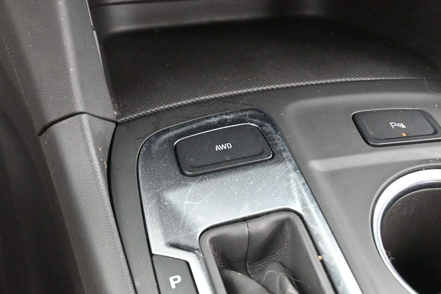 Used 2024 Lakeshore Blue Metallic Chevrolet LT image 25