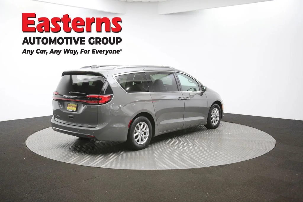 Used 2021 Gray Chrysler Touring L image 40