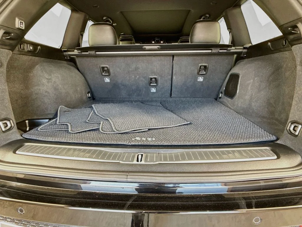 Used 2022 Black Jeep Summit image 26