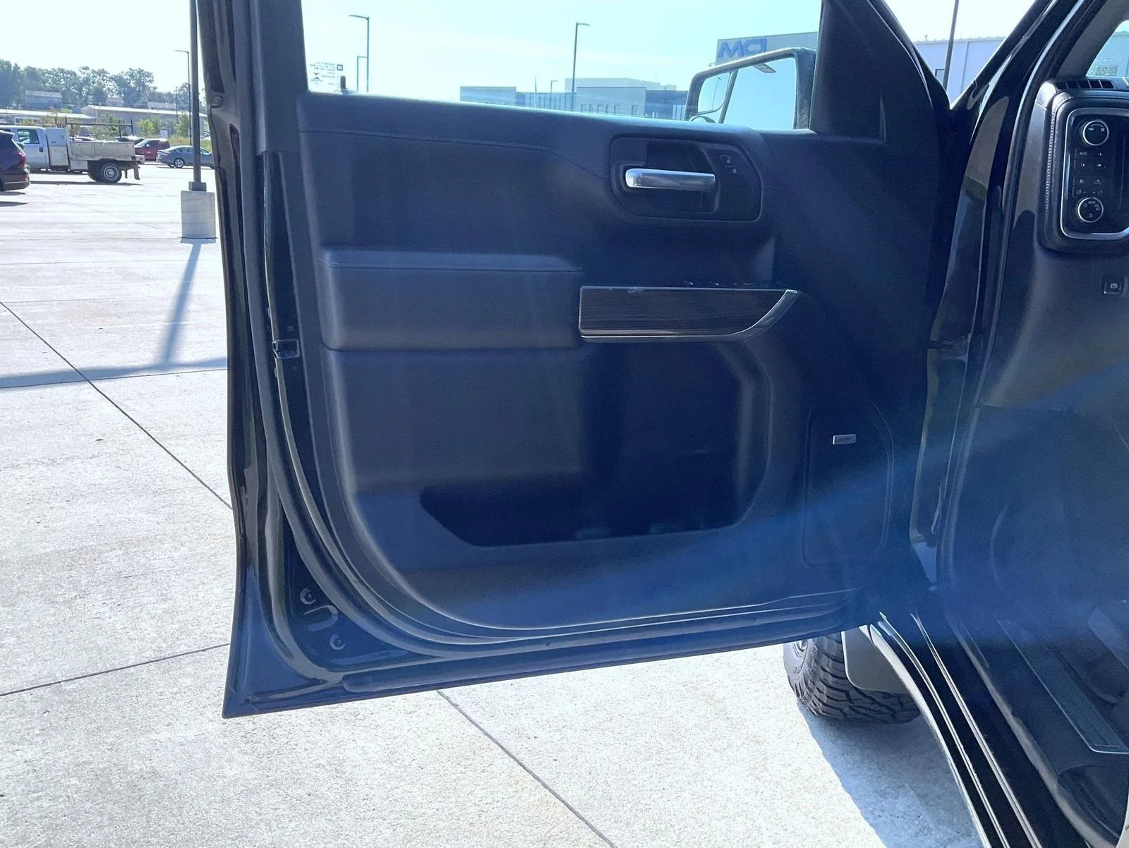 Used 2019 Black Chevrolet LT Trail Boss image 10