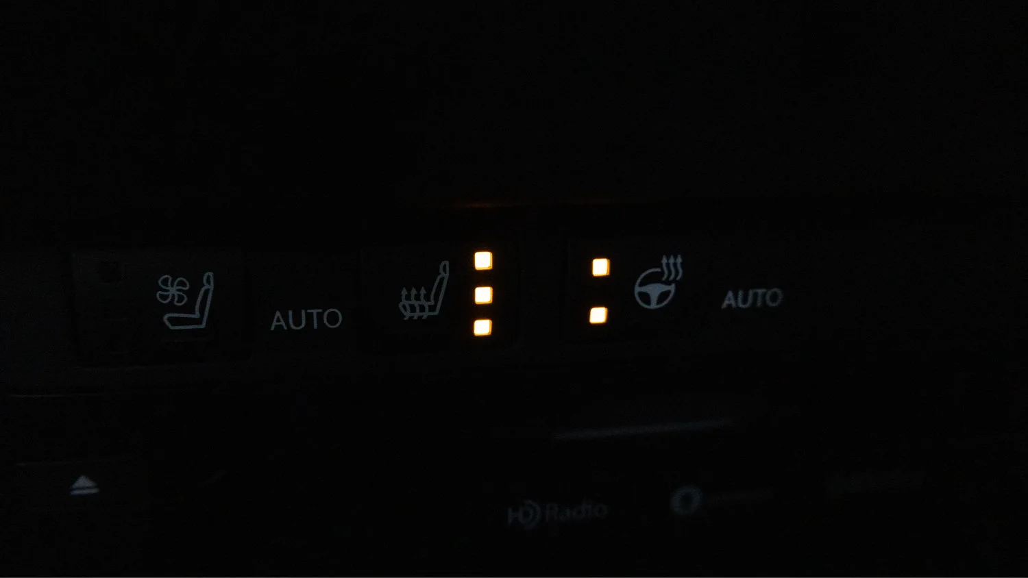 Used 2021 Black Lexus ES 250 image 22