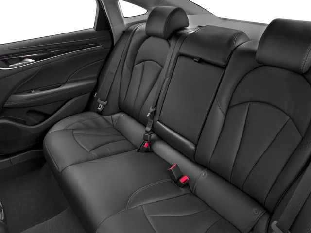 Used 2017 Ebony Twilight Metallic Buick Essence image 18