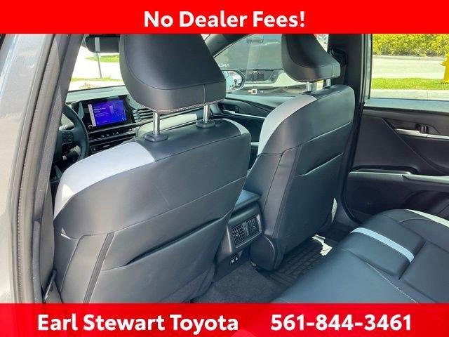 Certified Used 2025 PRECIOUS METAL Toyota  image 16