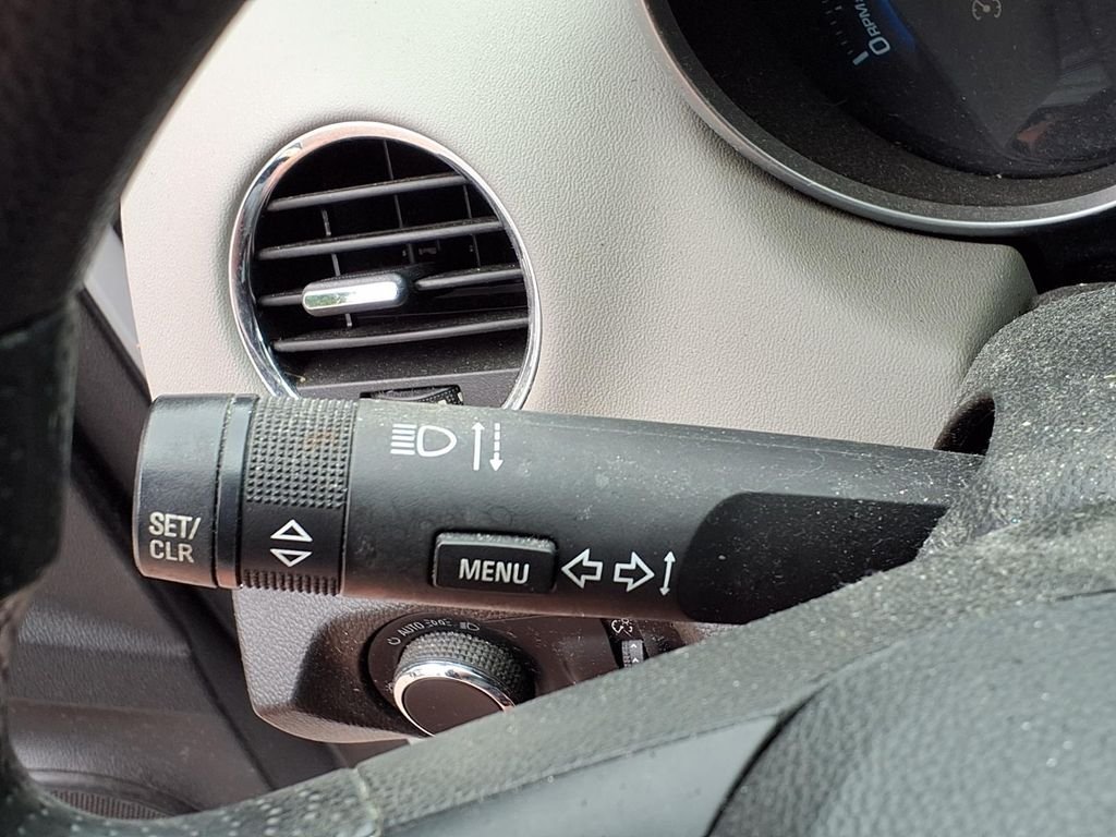 Used 2013 White Chevrolet LS image 16