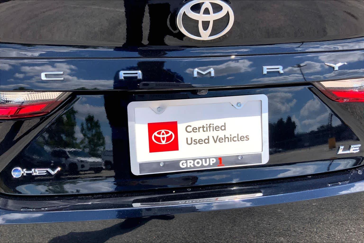 Used 2025 Midnight Black Metallic Toyota LE image 10