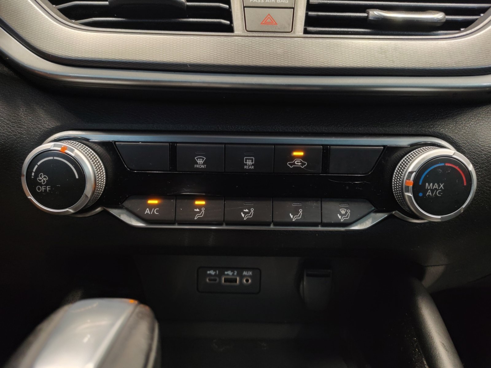 Used 2023 Super Black Nissan 2.5 SR image 18