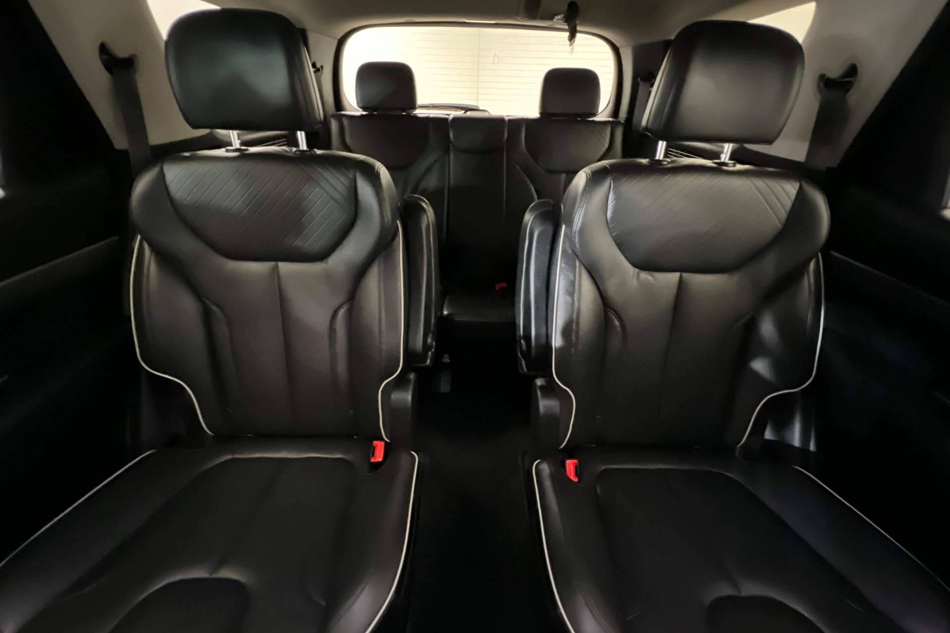 Used 2023 Abyss Black Pearl Hyundai XRT image 27