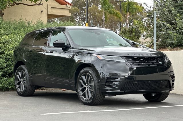 New 2026 Santorini Black Land Rover P250 Base image 7