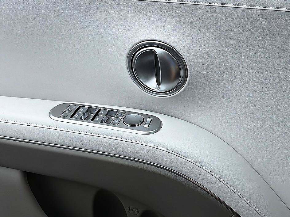 New 2026 Classy Blue Pearl Hyundai SEL 8P image 15