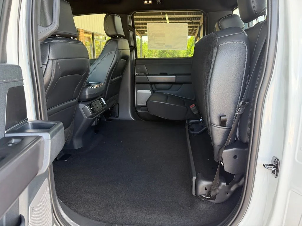 New 2026 Oxford White Ford Lariat® image 17