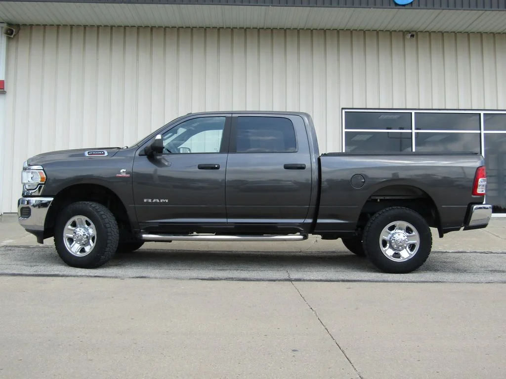 Used 2022 Granite Crystal Clearcoat Metallic Ram Big Horn image 11
