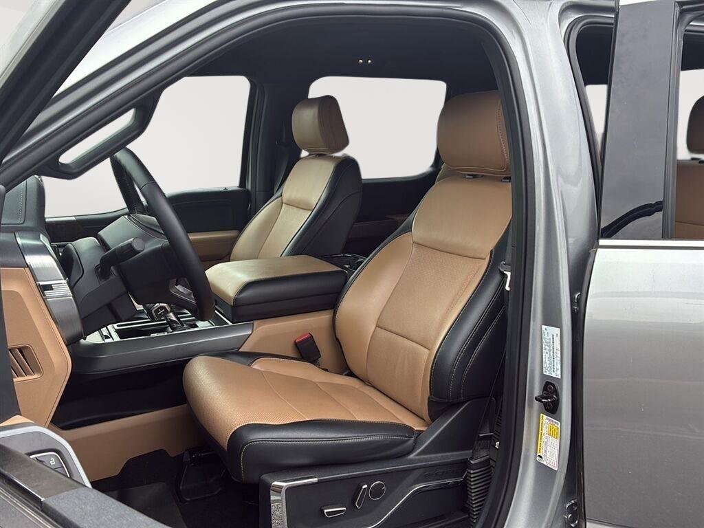 Used 2021 Iconic Silver Ford Lariat image 3